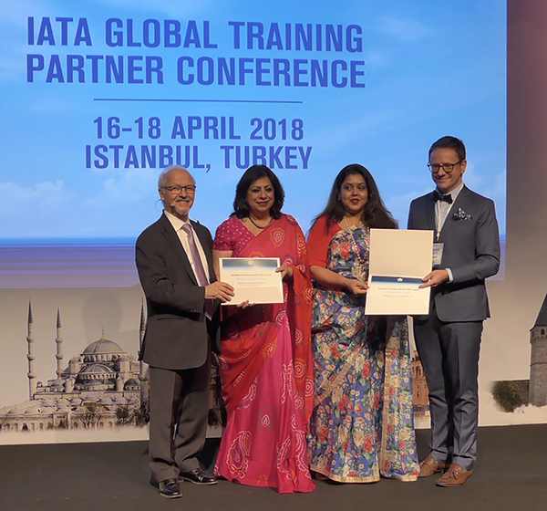 Meenakshi Dua, Country Head - Education, Bird Group receiving IATA 2018 Top Performer Award
