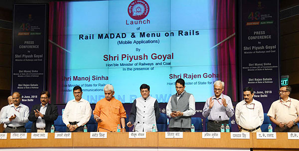 The Union Minister for Railways, Coal, Finance and Corporate Affairs, Shri Piyush Goyal launching the two apps ‘Rail Madad’ and ‘Menu on Rails’, at a press conference on the achievements of the Ministry of Railways & Coal, during the last four years, in New Delhi. The Minister of State for Communications (I/C) and Railways, Shri Manoj Sinha, the Chairman, Railway Board, Shri Ashwani Lohani, the Director General (M&C) and other dignitaries are also seen.
