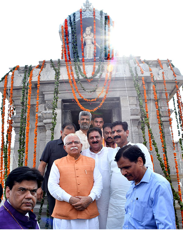 Haryana Chief Minister, Mr Manohar Lal at the newly built  Lord Venkateshwara Tirumala Tirupati Devasthanams Temple, Kurukshetra