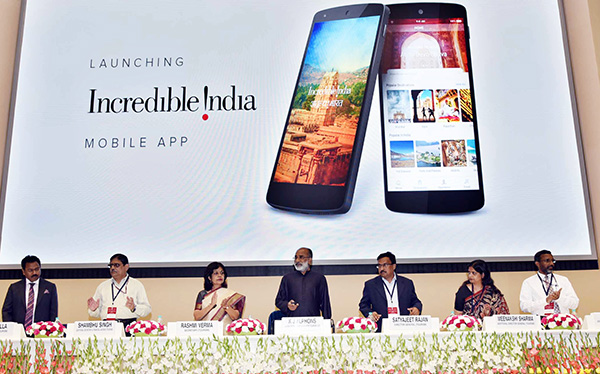 The Minister of State for Tourism (I/C), Mr. Alphons Kannanthanam launching the “Incredible India” mobile app