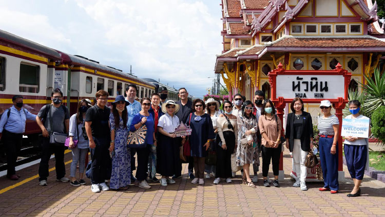 The event began with a ‘carbon-saving’ private train journey from Bangkok 