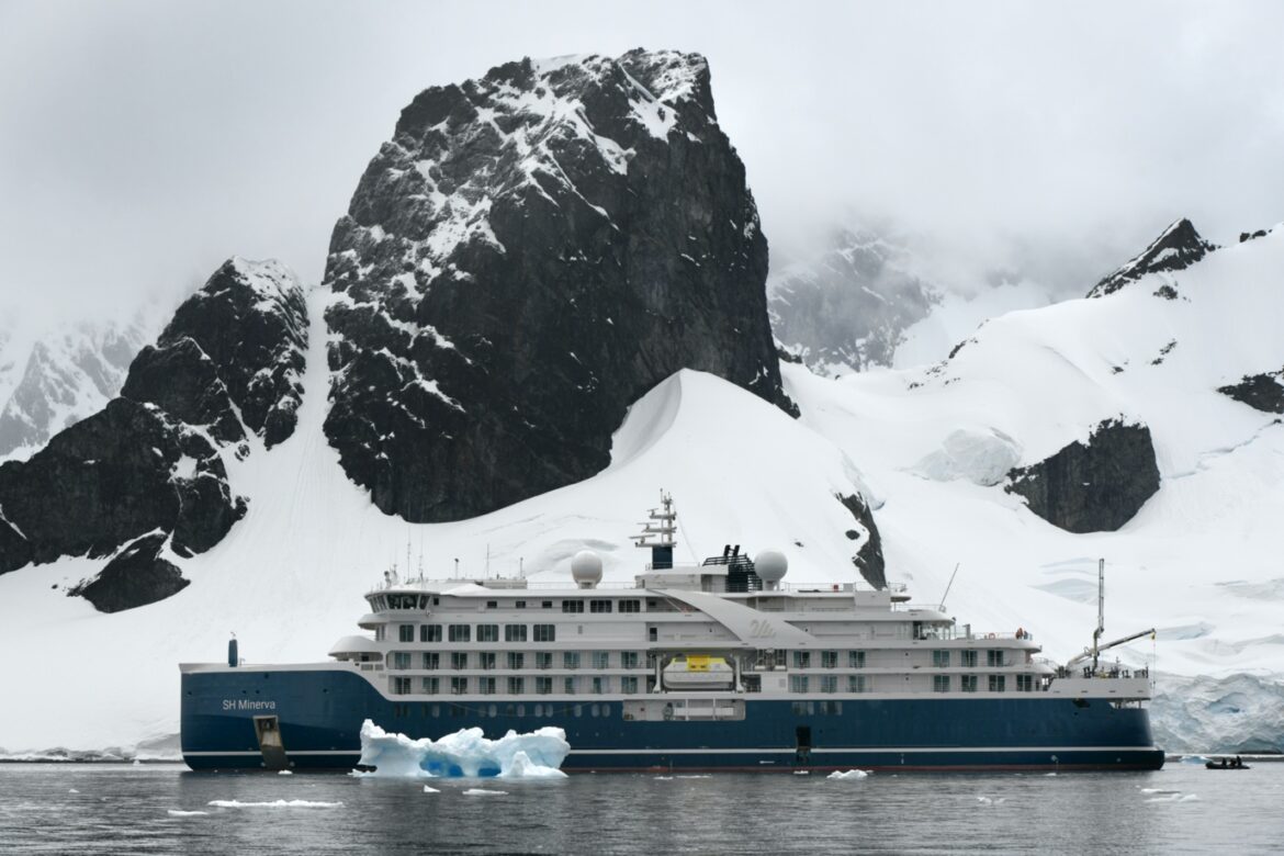 Photographer of stars Sasha Gusov sees what others don’t with Swan Hellenic along Antarctic Quest 21 expedition