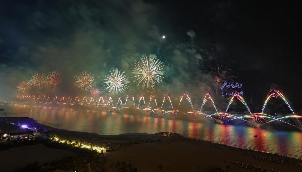 Ras Al Khaimah Sets Two Guinness World Records™ Titles With a Naturally Magical #raknye 2023 Fireworks Spectacle