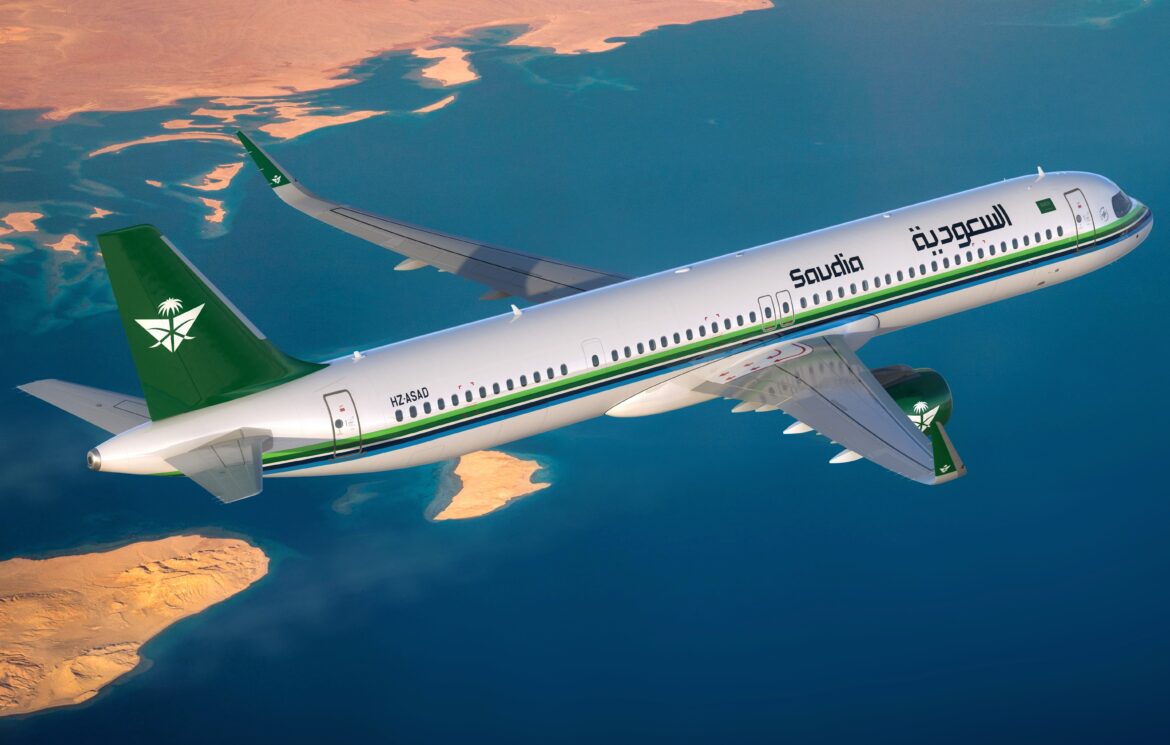 Unwind before your next flight with Saudia’s world-class ALFURSAN and SkyTeam Lounges