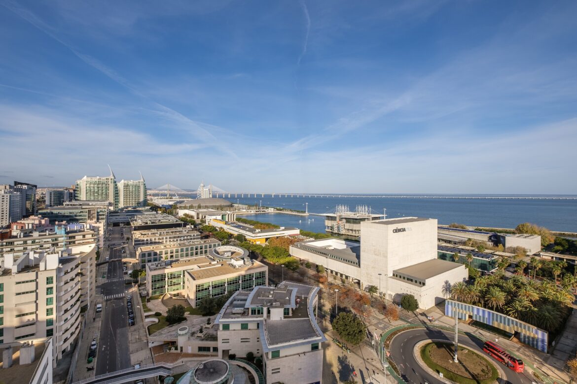 Home Away from Home: Why Martinhal’s Serviced Apartments Are a Game Changer for Long Family Stays