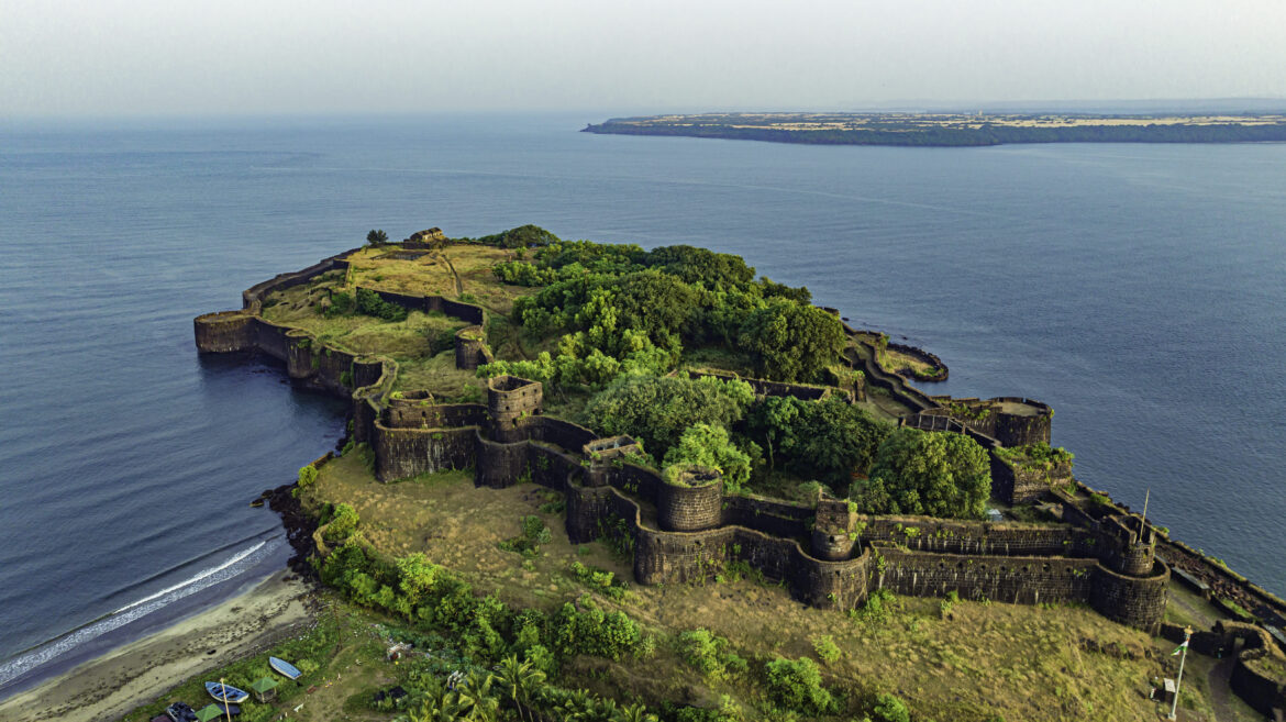 “Discovering Maharashtra” Across Time and Terrain
