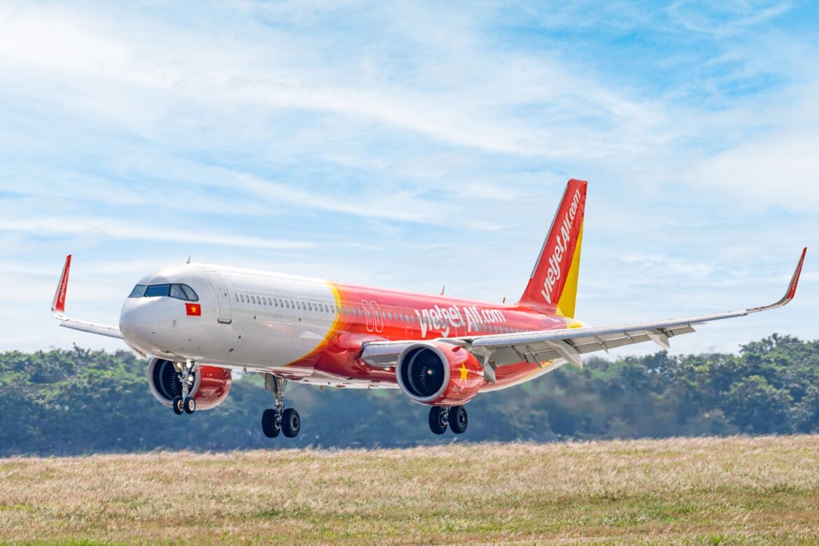 Fly for less, holiday for more: Vietjet unveils flash sale