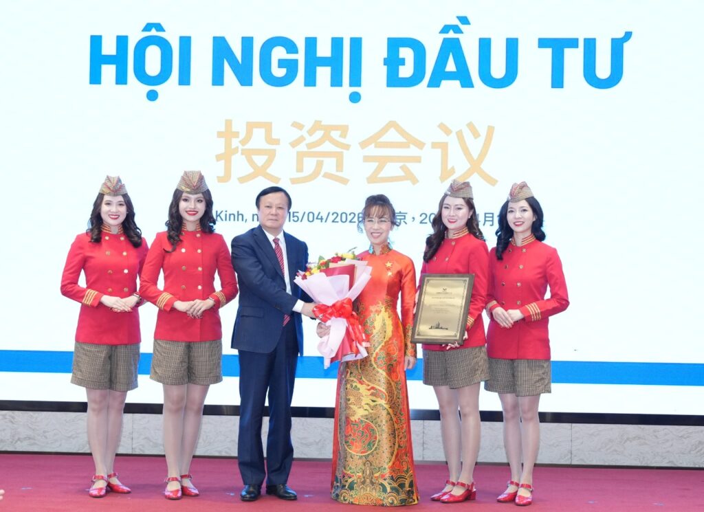 Vietjet expands Asia connectivity with new China routes, strengthens partnerships in aviation finance and technology
