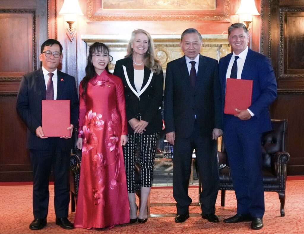 Vietjet partners with Starlink to bring high-speed Wi-Fi across its global fleet 6 Vietjet partners with Starlink to bring high-speed Wi-Fi across its global fleet