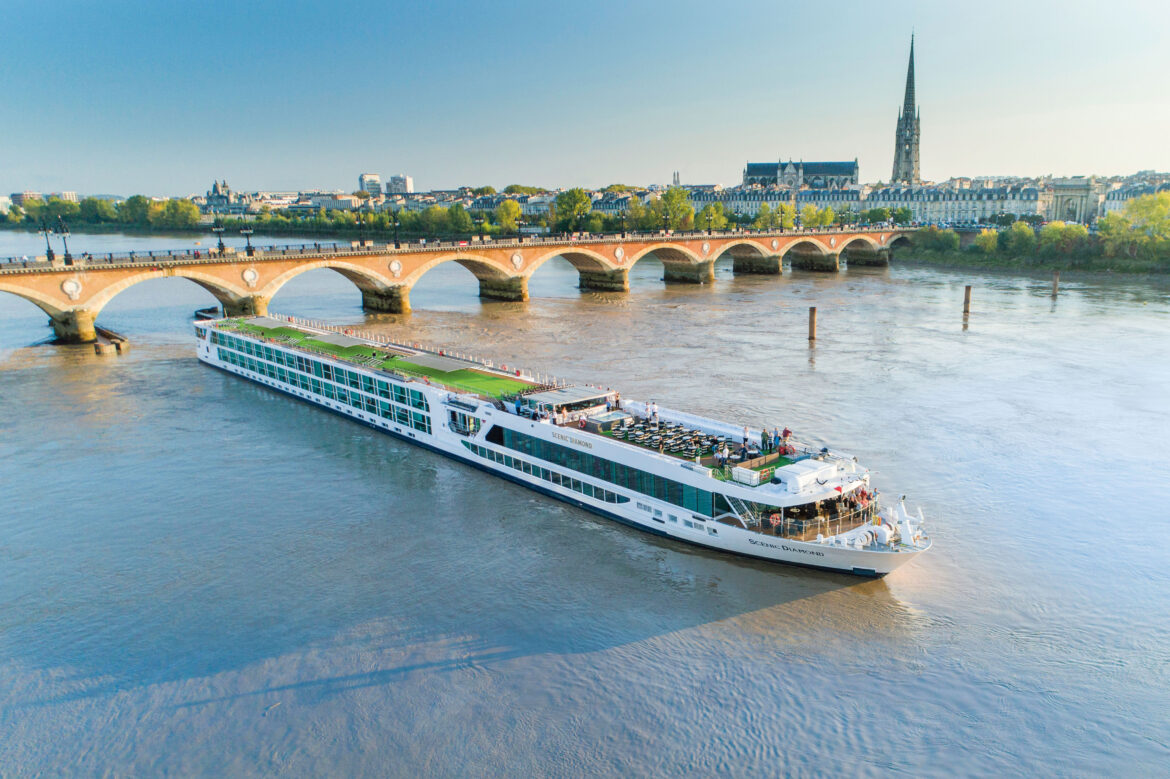 Scenic Tours APAC and STIC GSA Services Announce a Strategic Partnership for Scenic and Emerald Luxury River Cruises in India