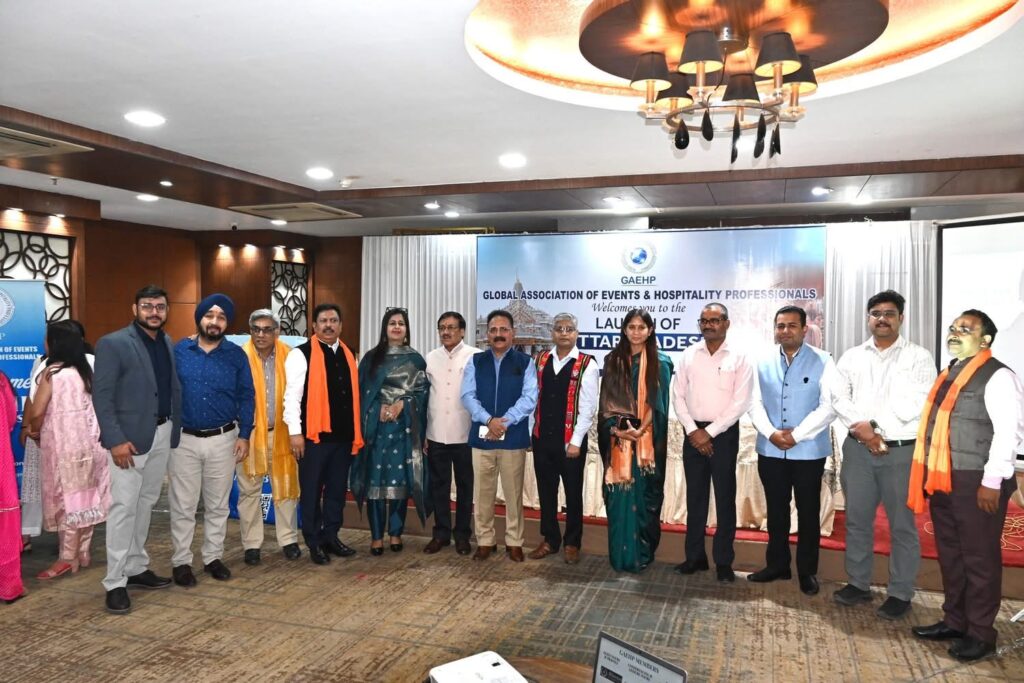 𝐀 𝐍ew Chapter begins in Uttar Pradesh 6 𝐀 𝐍𝐄𝐖 𝐂𝐇𝐀𝐏𝐓𝐄𝐑 𝐁𝐄𝐆𝐈𝐍𝐒 𝐈𝐍 𝐔𝐓𝐓𝐀𝐑 𝐏𝐑𝐀𝐃𝐄𝐒𝐇